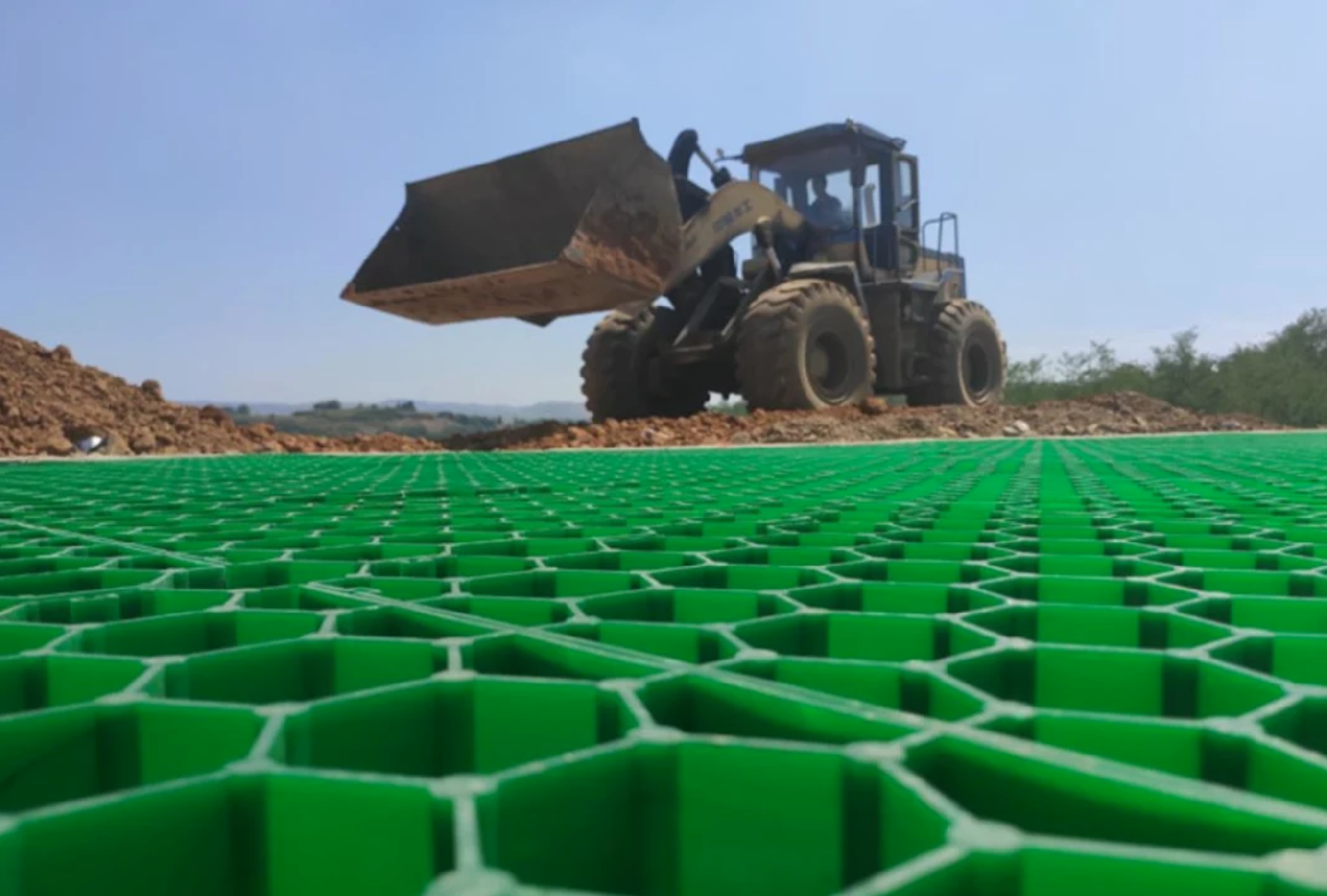 Grass paver grid